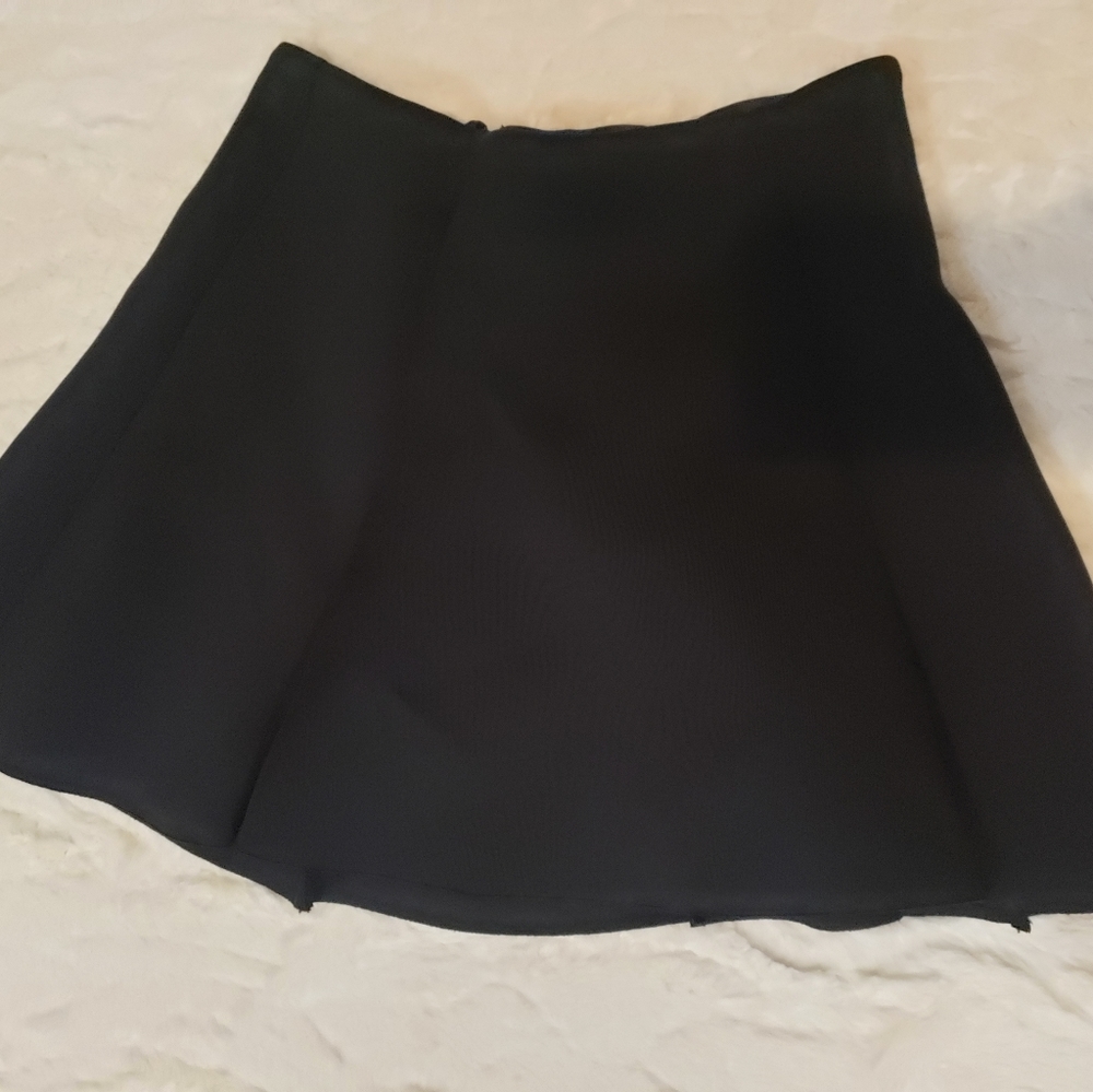 Guess black skirt zip up